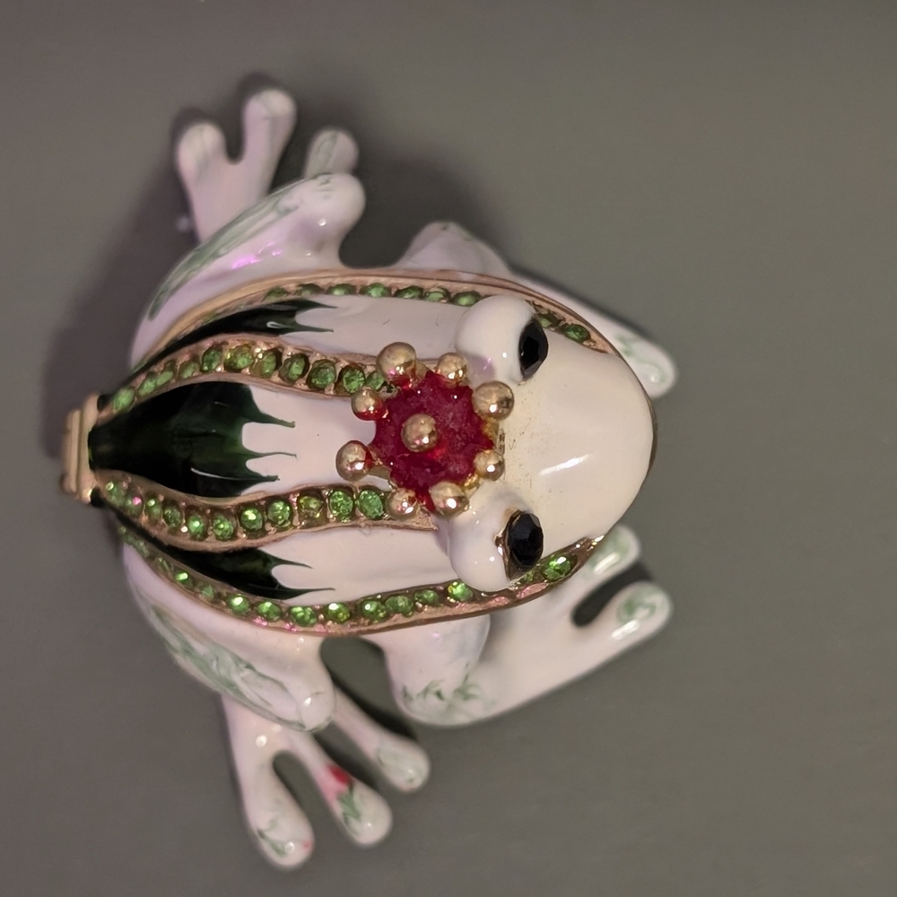 Frog Trinket - Picture 2 of 3